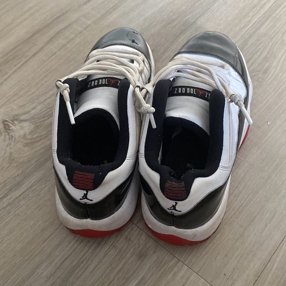 Jordan 11 chicagos - Picture 3 of 4